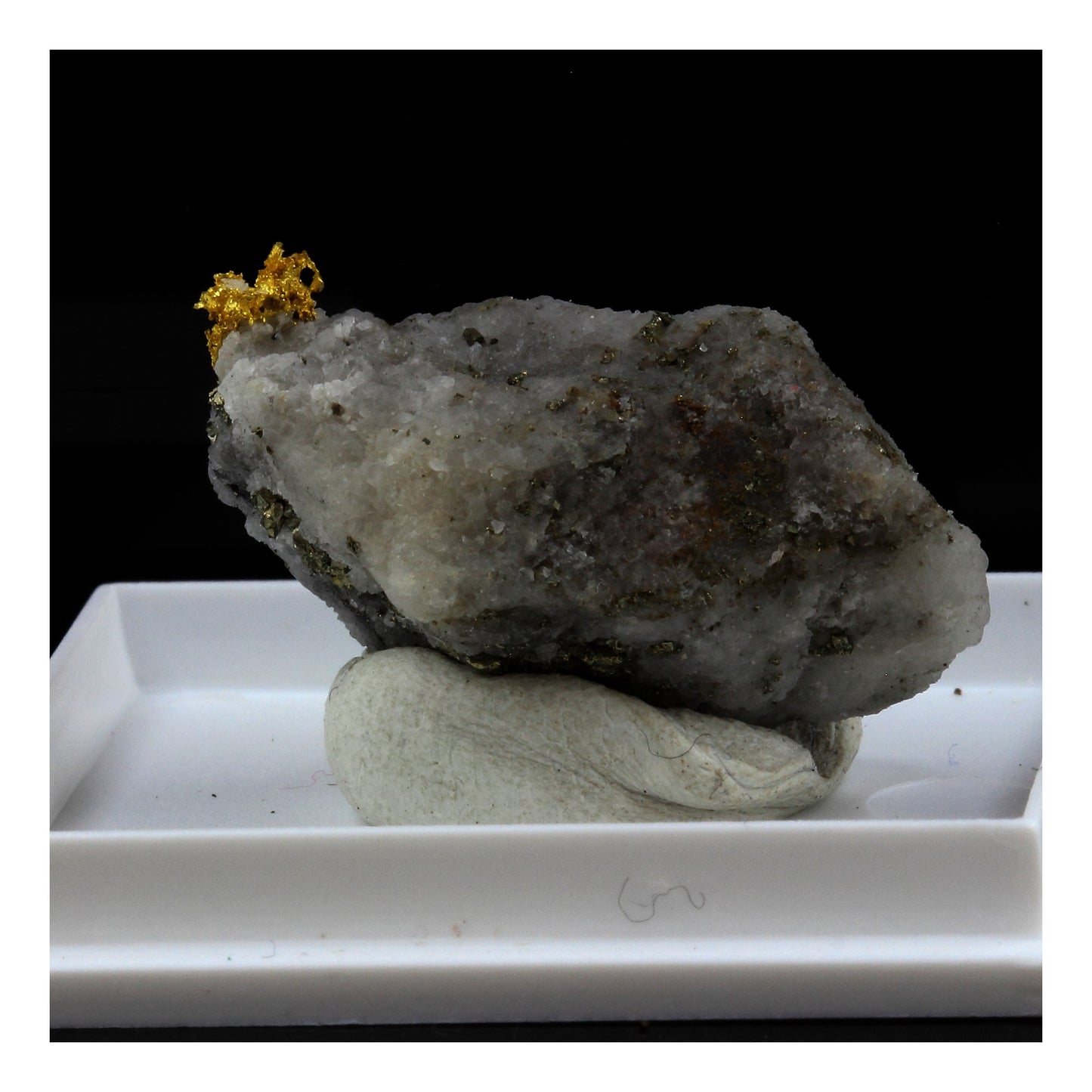 Or Natif, 28.0 carats, Mine de Brusson, Brusson, Vallée d'Aoste, Italie