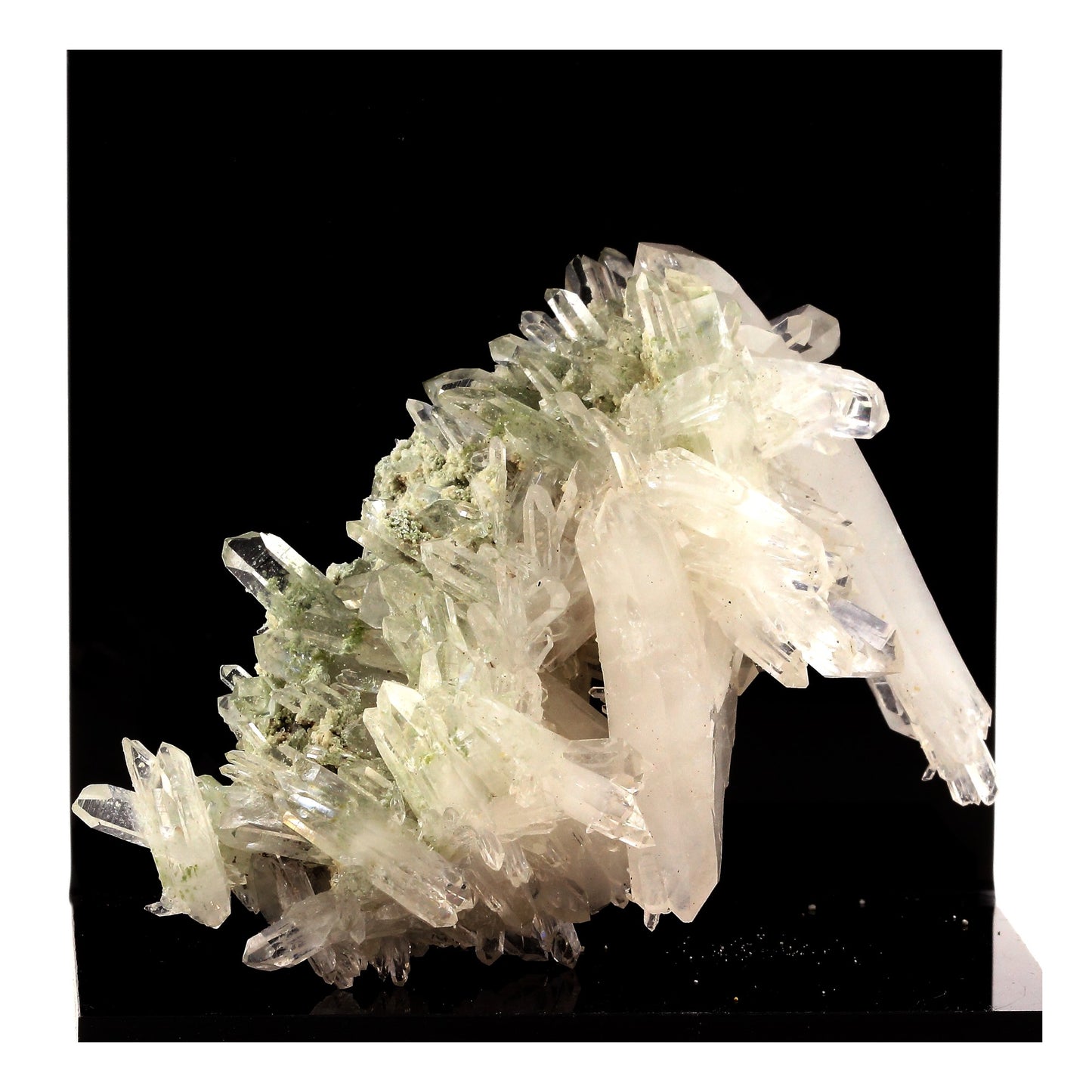 Quartz + Cookeite. 577.0 carats. Peychagnard, Isere, France