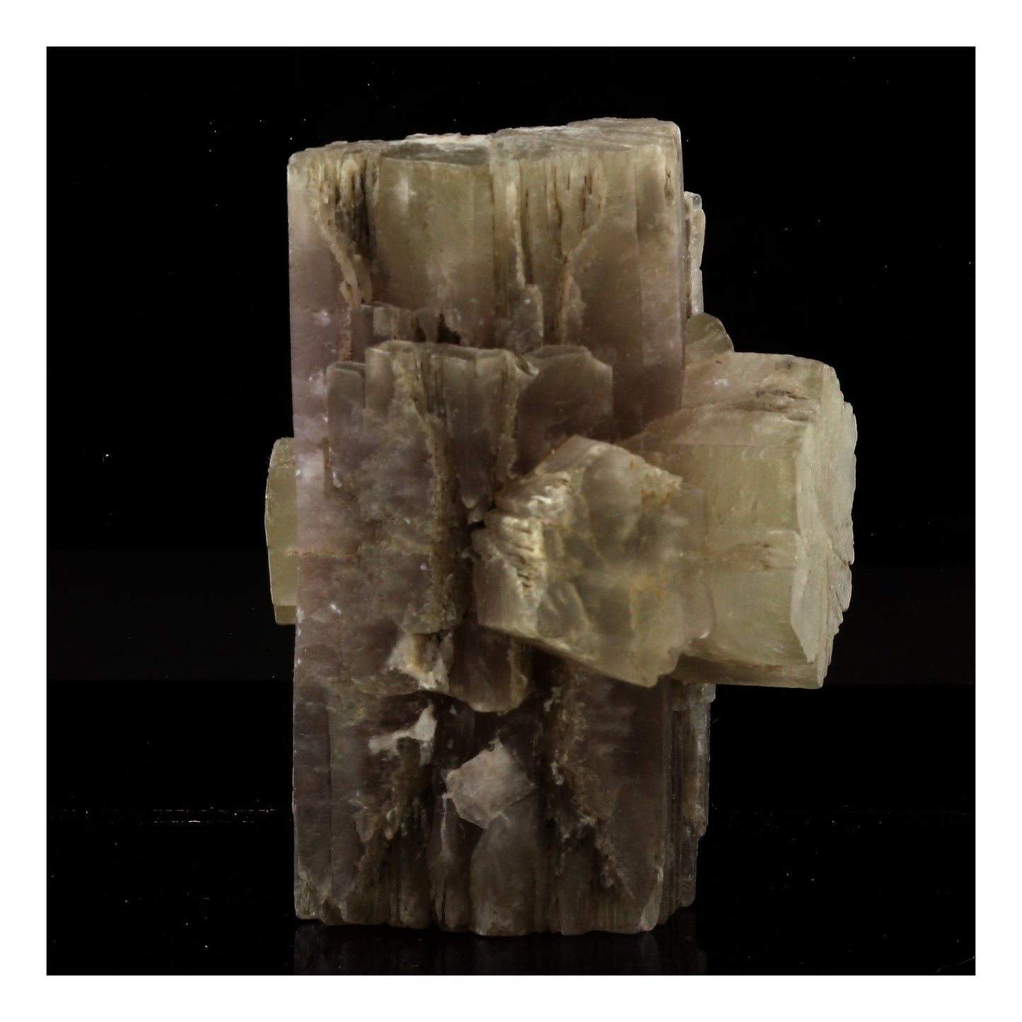 Aragonite. 665.0 carats. Minglanilla, Cuenca, Espagne