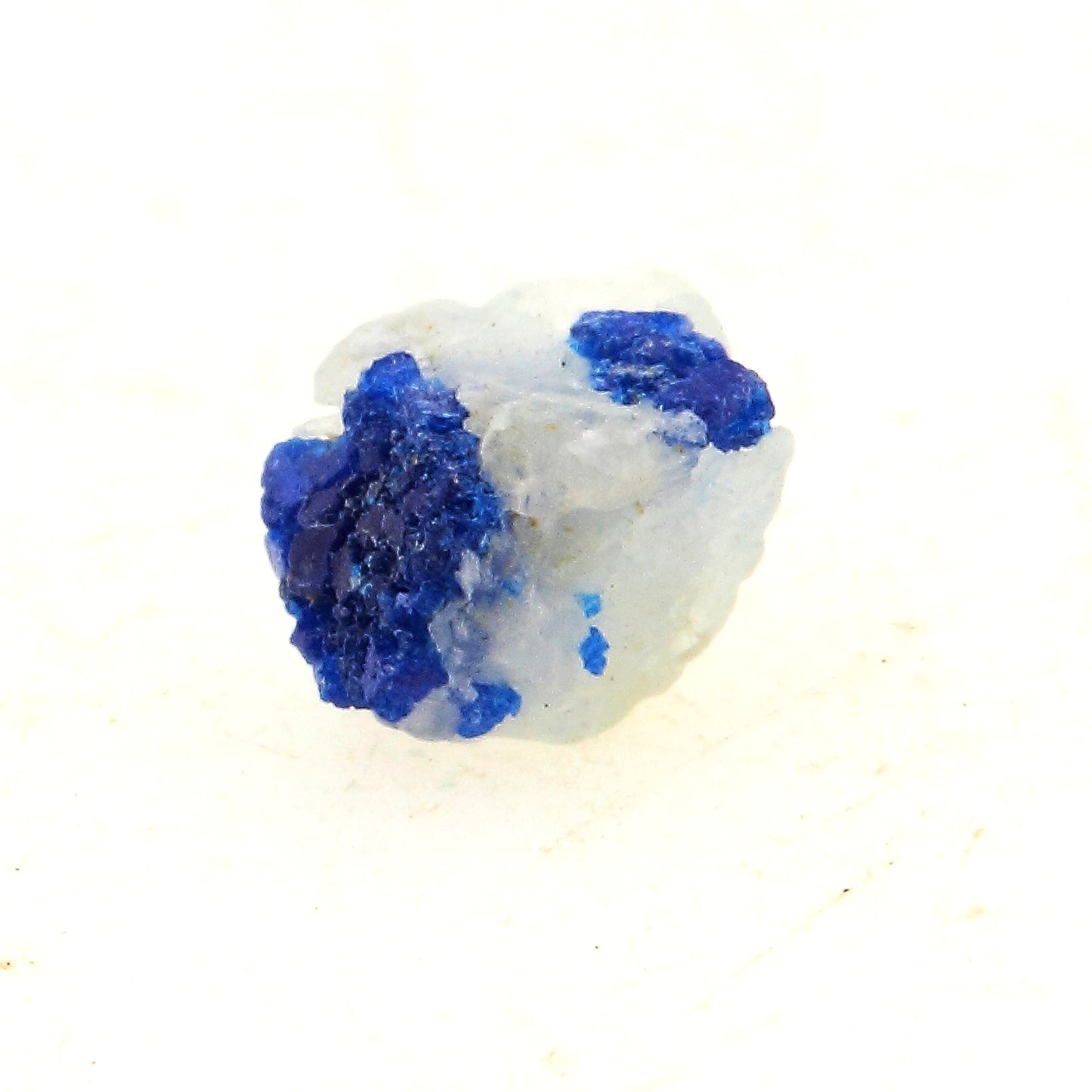 Boleite. 0.235 carats. Amelia Mine, Mexique