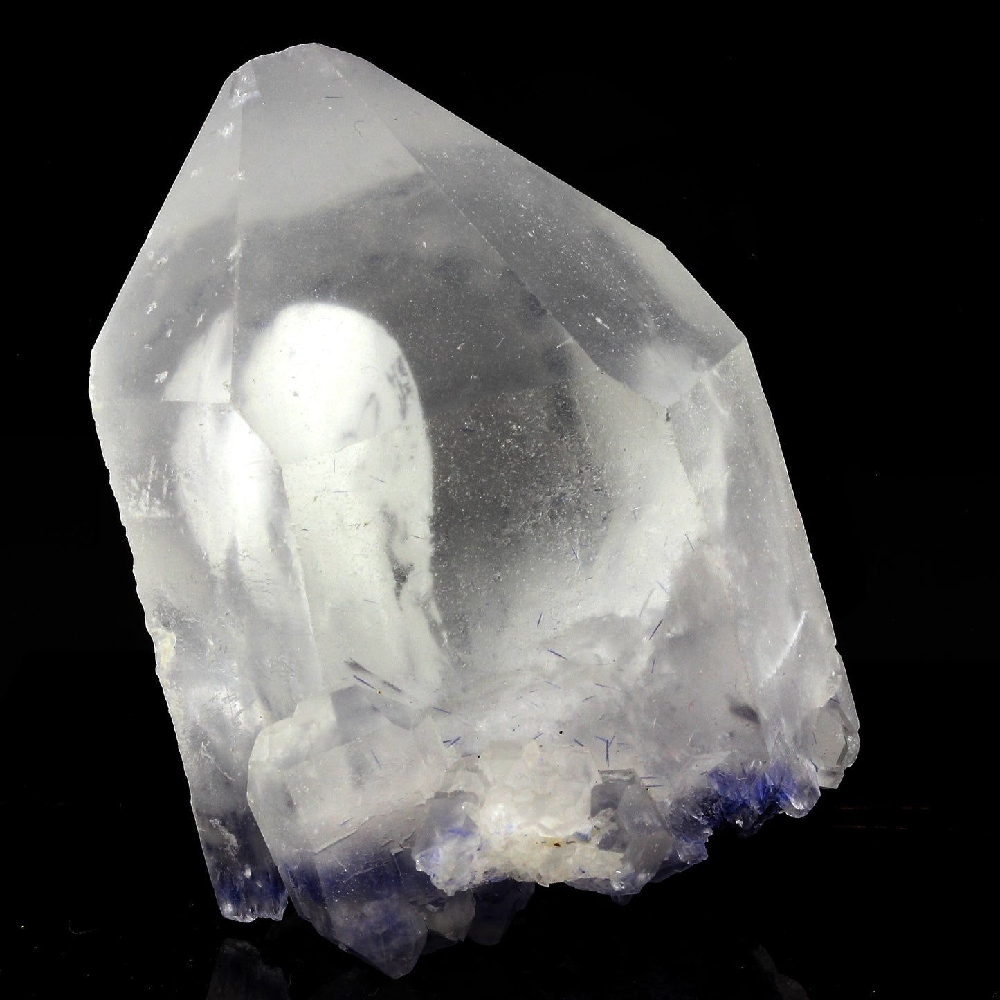 Quartz + Dumortierite, 750.0 carats, Vaca Morta quarry, Bahia, Brésil