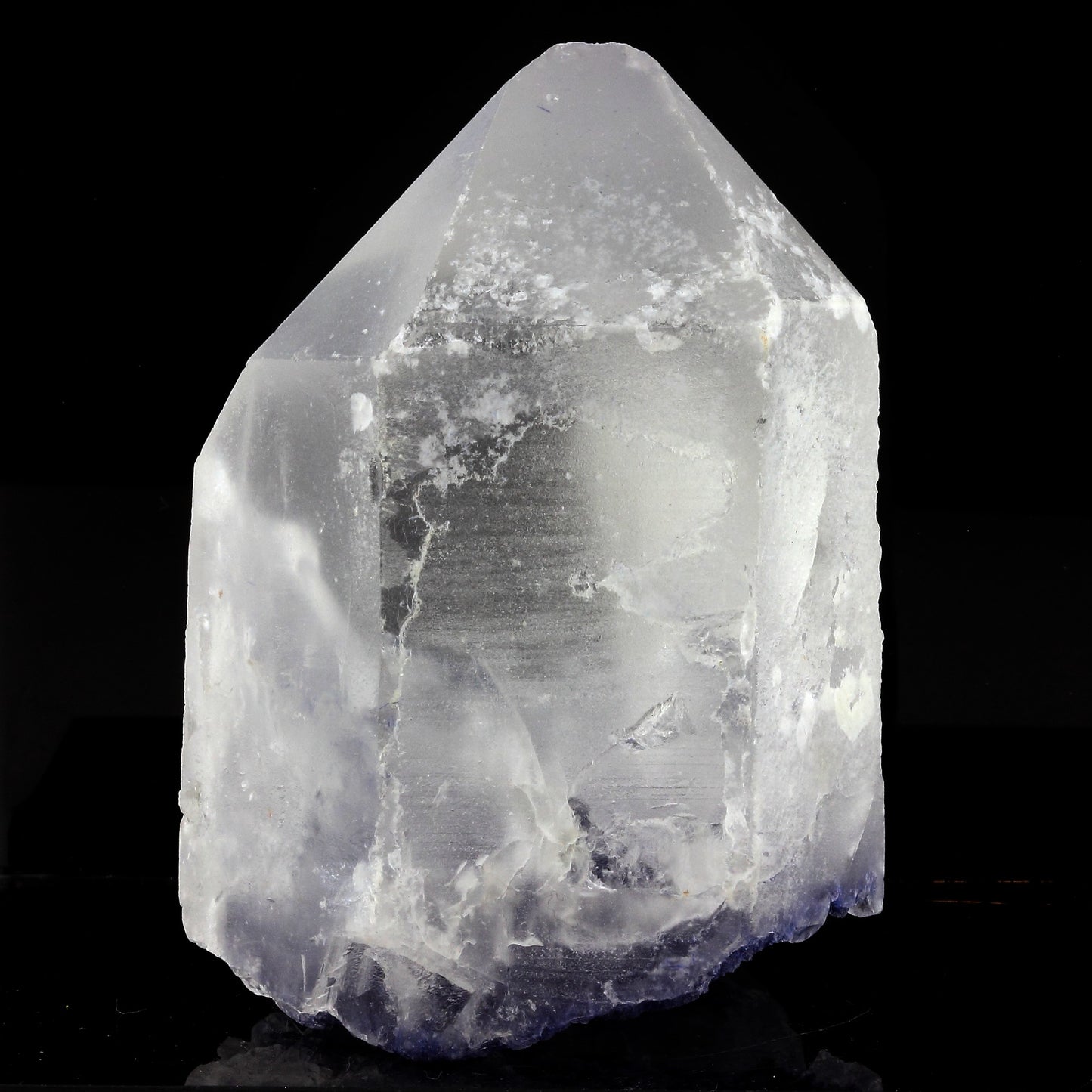 Quartz + Dumortierite, 750.0 carats, Vaca Morta quarry, Bahia, Brésil
