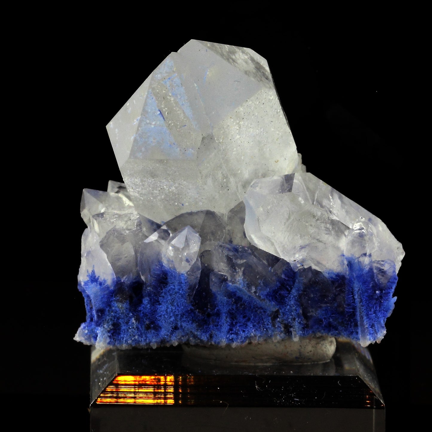 Quartz + Dumortierite, 546.0 carats, Vaca Morta quarry, Bahia, Brésil