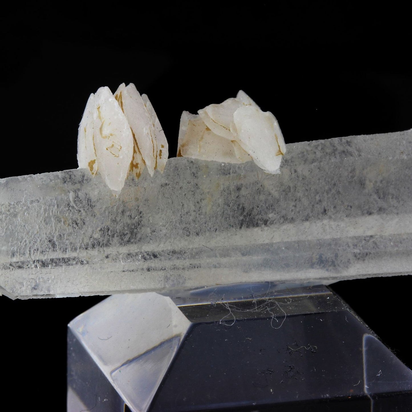 Calcite + Quartz. 106.0 carats. Chifeng, Inner Mongolia, Chine