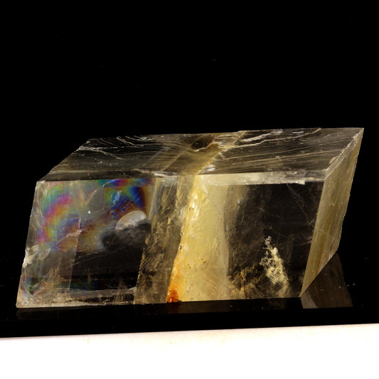 Calcite Optique. 970.85 carats. Aurora Mine, Bocoyna, Chihuahua, Mexique