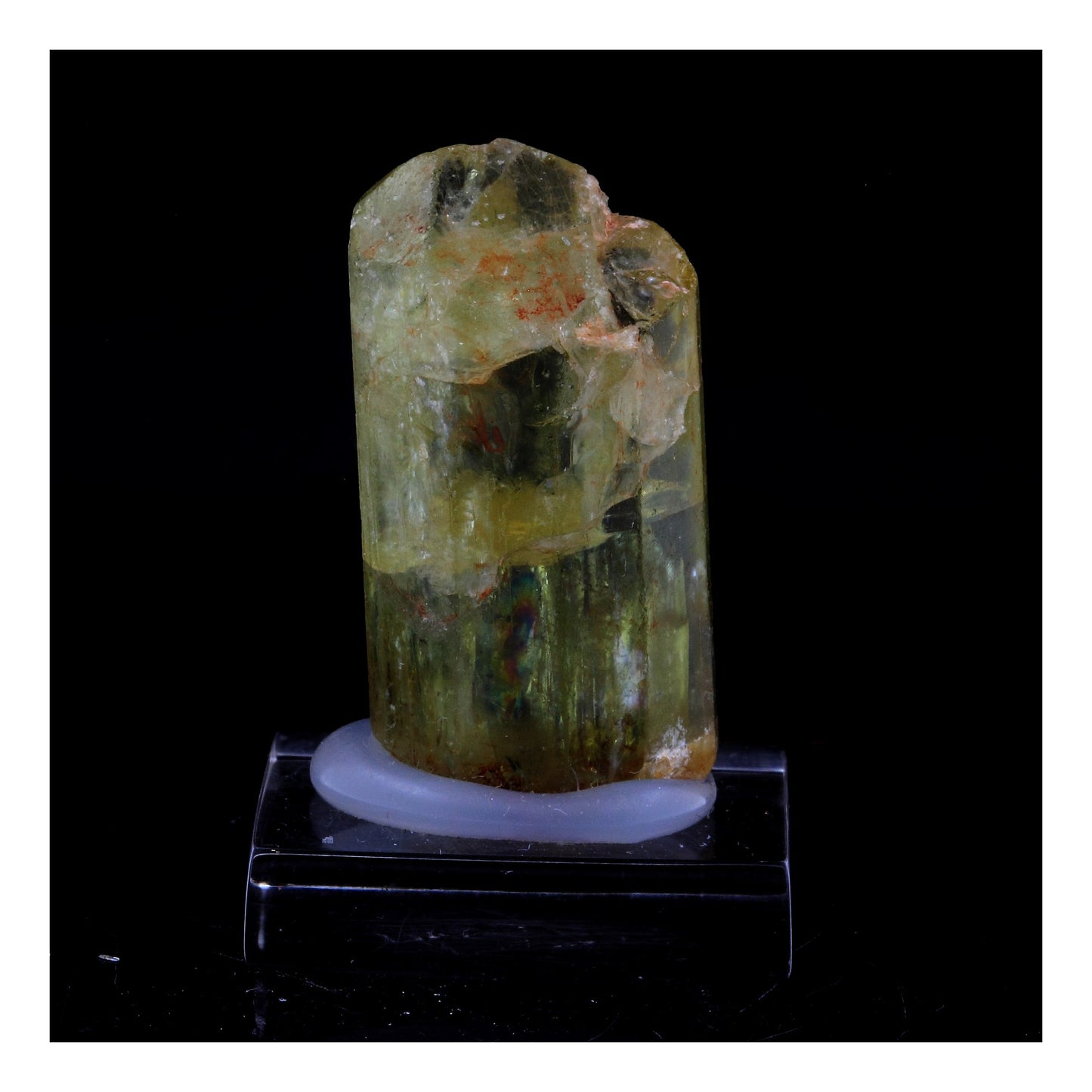 Fluorapatite. 77.0 carats. Cerro de Mercado Mine, Durango, Mexique