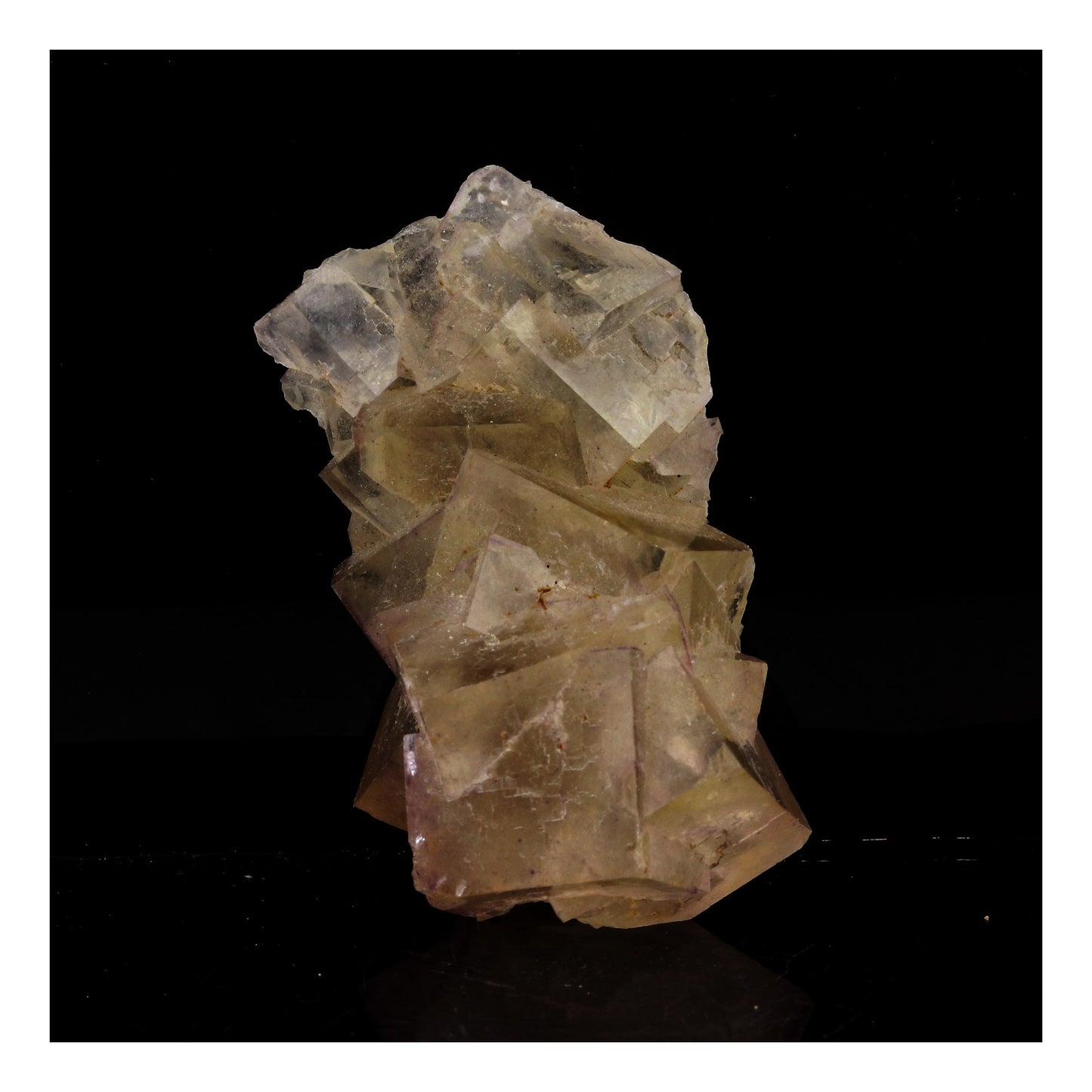 Fluorite. 338.25 carats. Arbouet-Sussaute, Pyrénnées-Atlantiques, France
