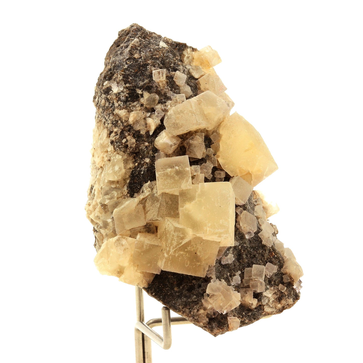 Fluorite. 320.30 carats. Thorigné-Beausoleil, Deux Sèvres, France