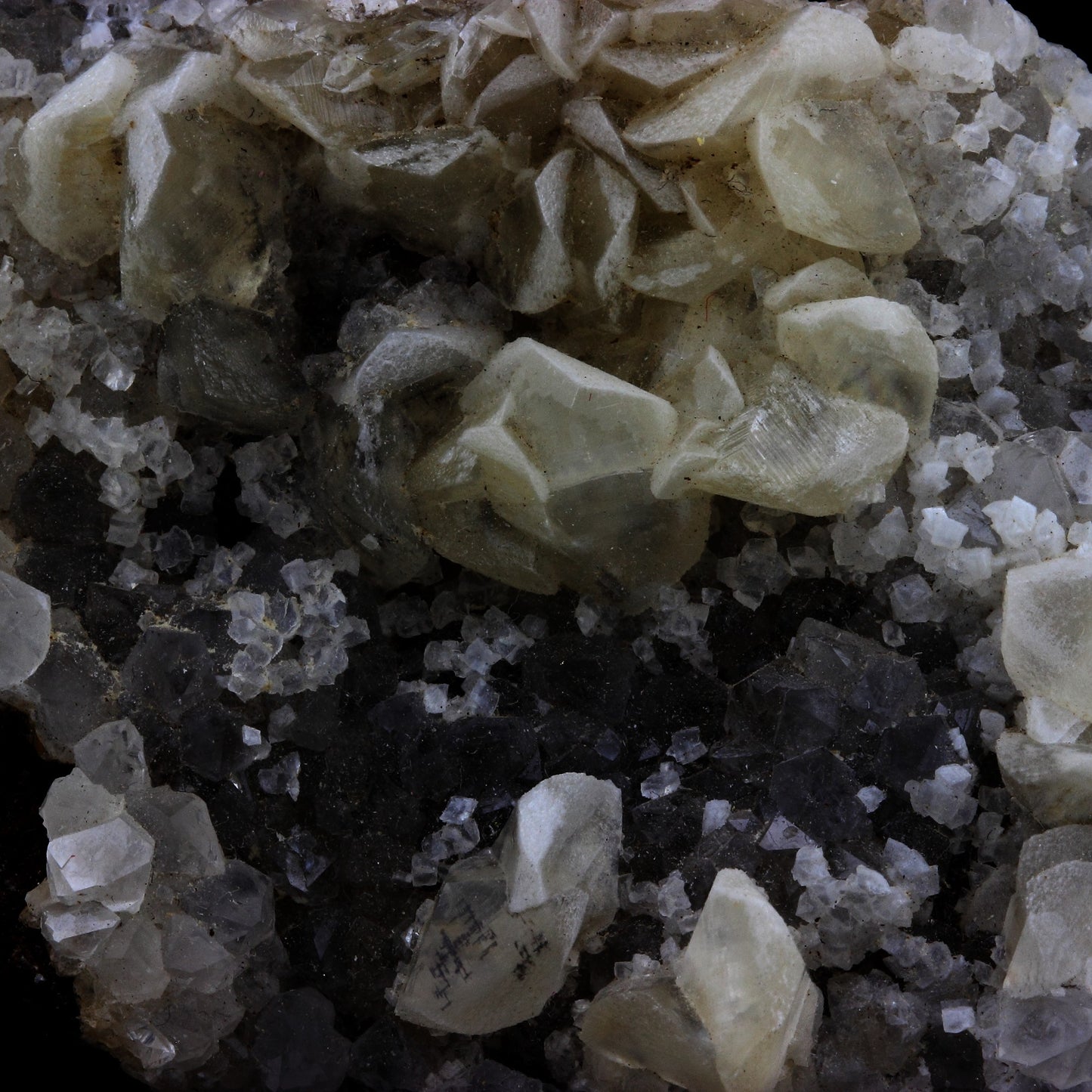 Calcite + Quartz, 649.0 carats, Les Bondons, Lozère, France