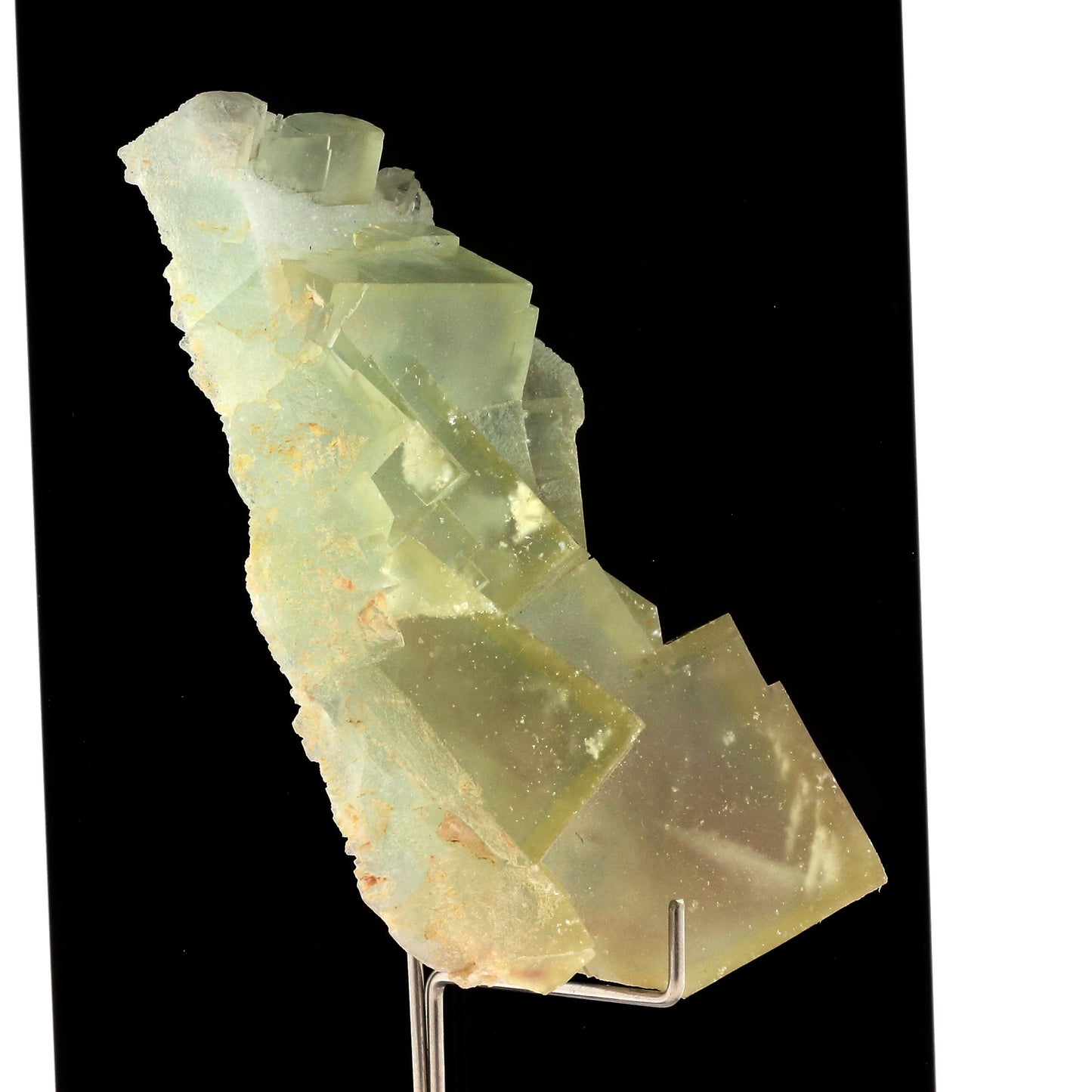 Fluorite + Quartz. 999.65 carats. L'Avellan Mine, Fréjus, Var, France