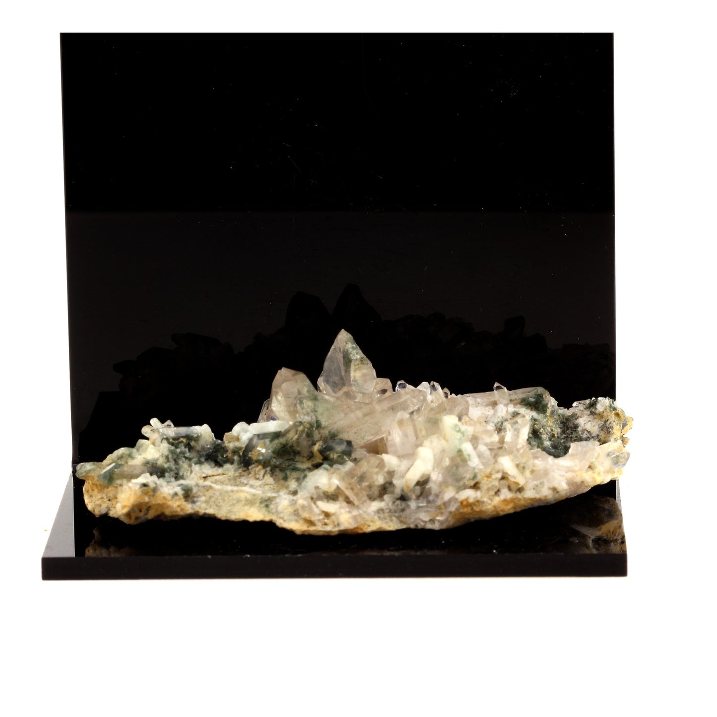 Quartz + Albite en provenance de Les Deux Alpes, France