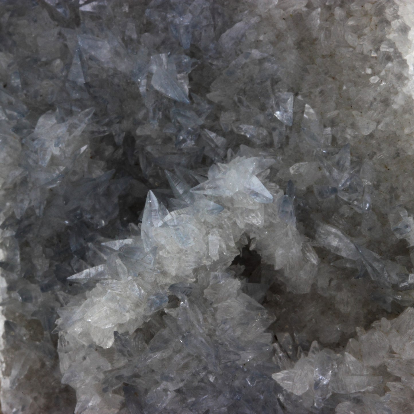 Celestine. 945.0 carats. Bouvesse (Montalieu), Isère, France