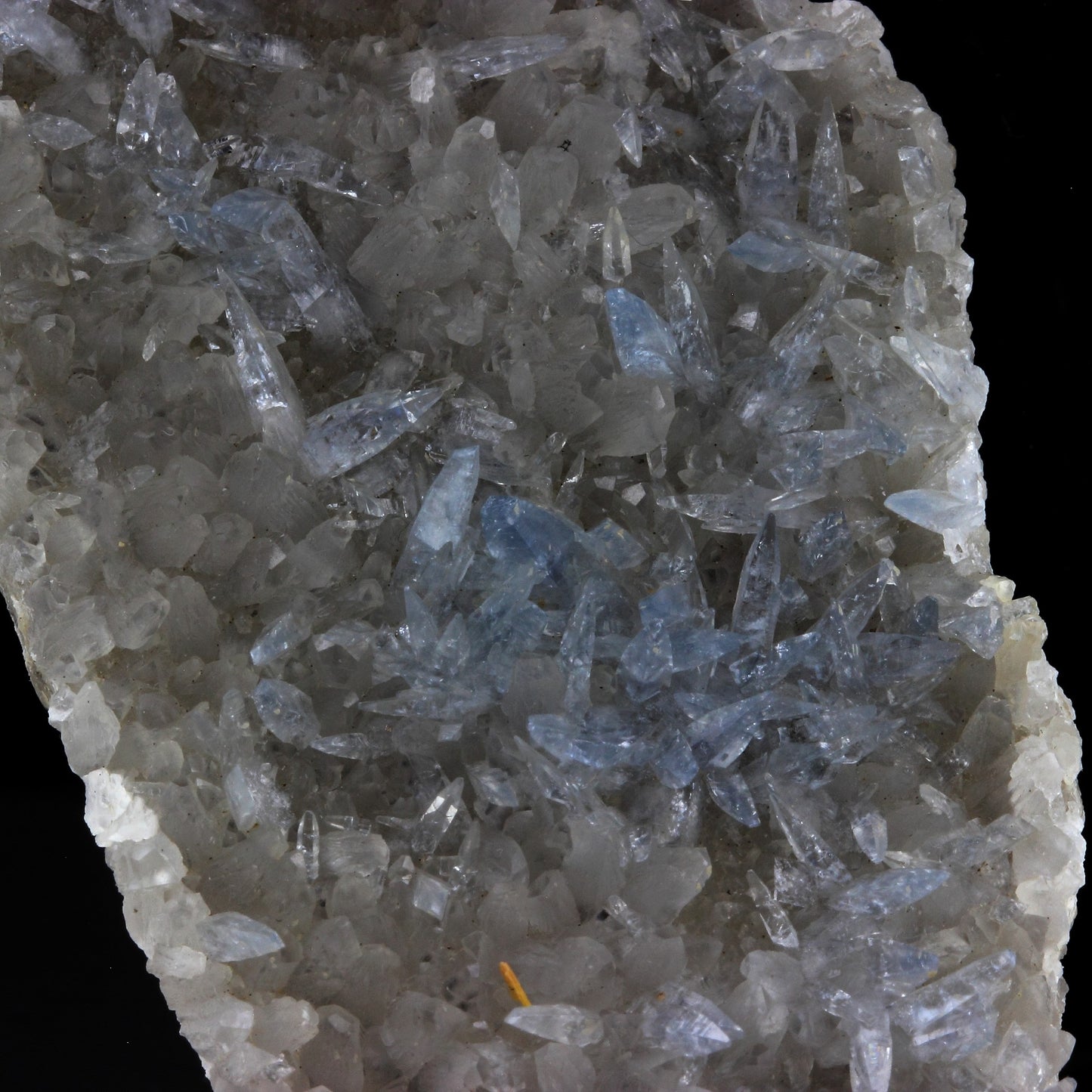 Celestine. 295.0 carats. Bouvesse (Montalieu), Isère, France