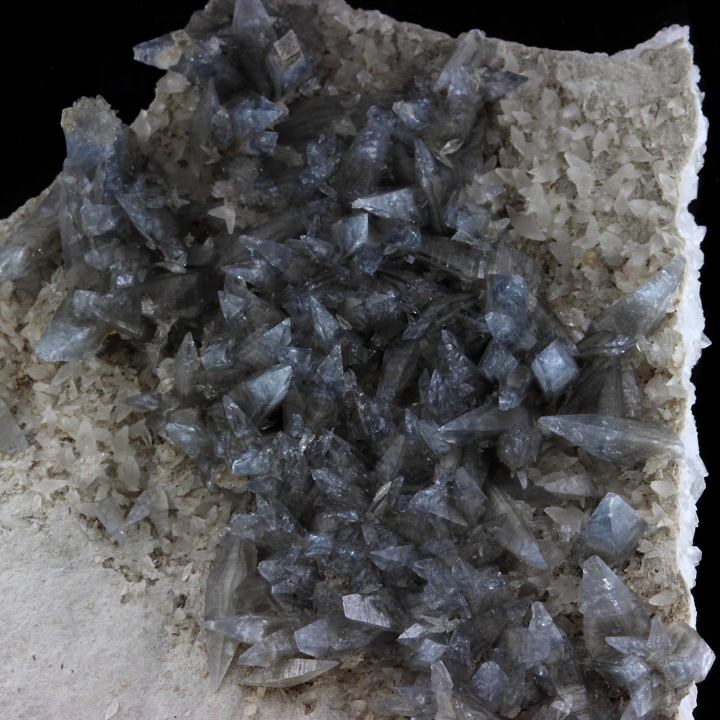 Celestine. 310.0 carats. Bouvesse (Montalieu), Isère, France