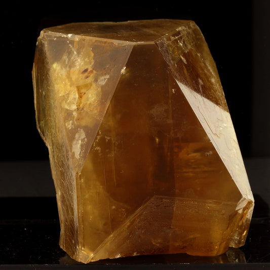 Baryte. 3025.0 carats. Saint-Saturnin, Puy de Dôme, France