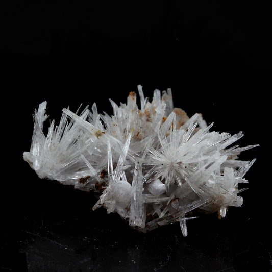 Aragonite. 27.0 carats. Gergovie, Puy de Dôme, France