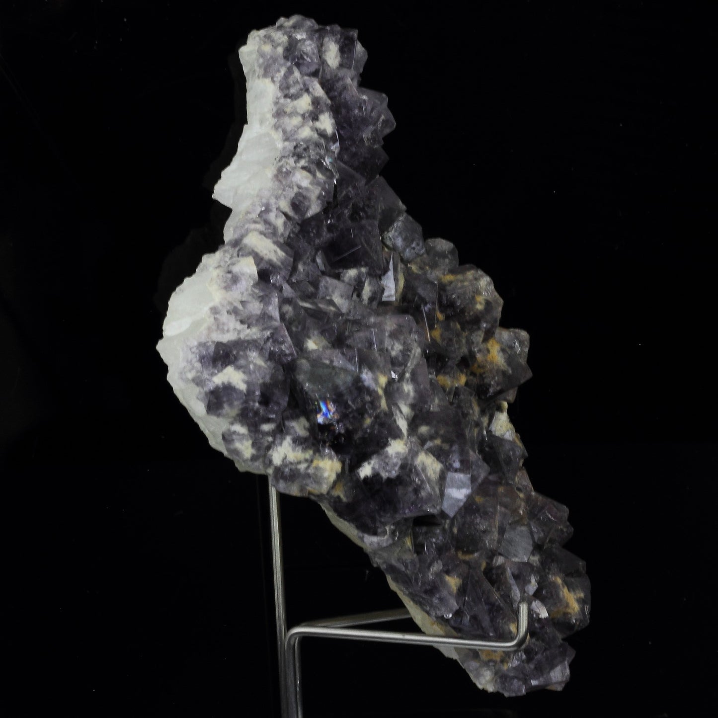 Fluorite + Galène. 3580.0 carats. Weardale, Durham, UK