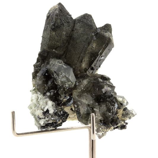 Hematite + Quartz + Chlorite. 222.0 carats. St Christophe en Oisans, France