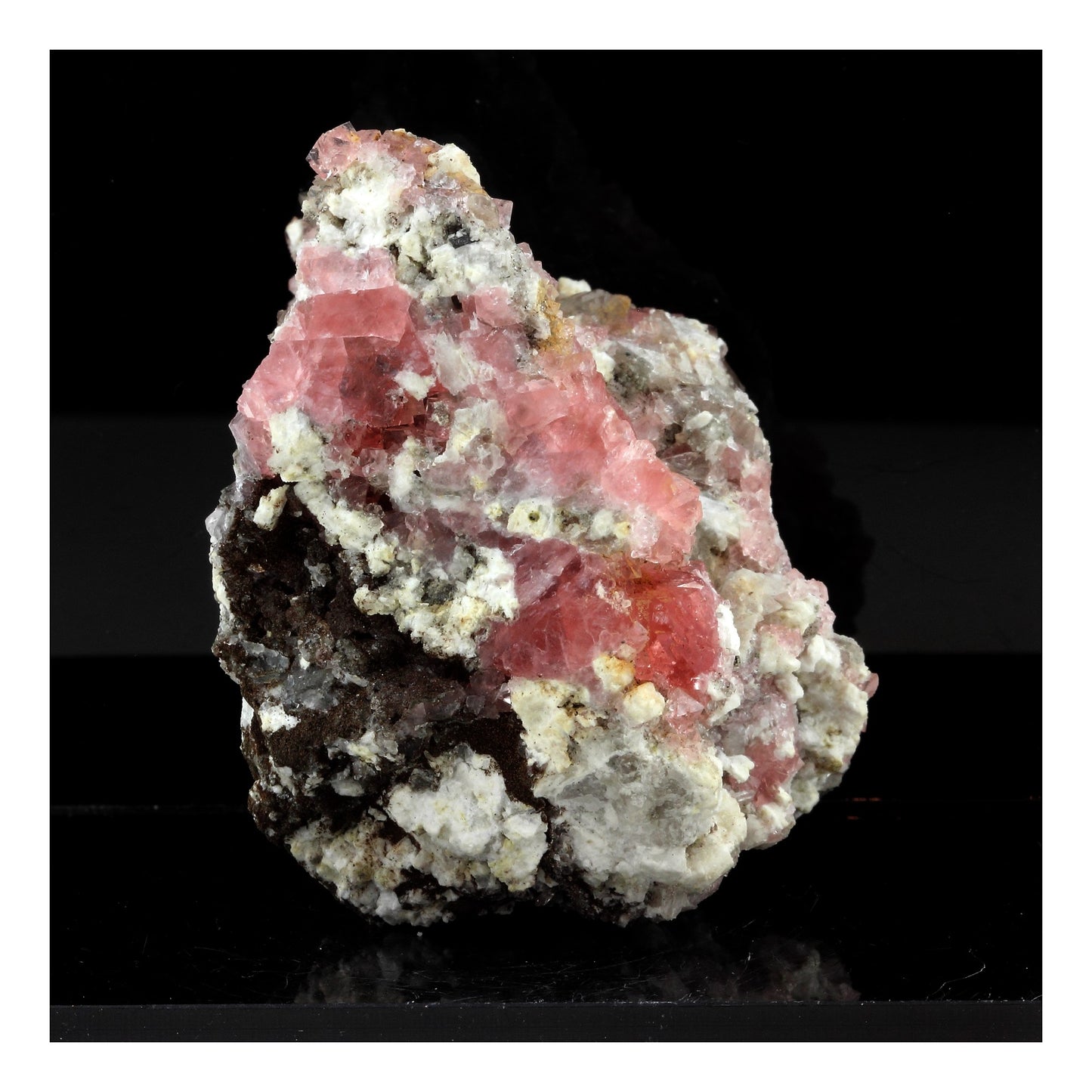 Fluorite + Quartz. 566.0 carats. Massif du Mont-Blanc (Les Droites), France