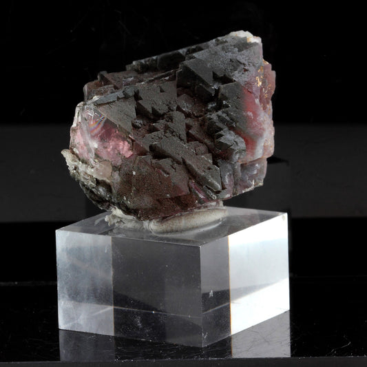 Fluorite. 485.0 carats. Massif du Mont-Blanc (Les Droites), France