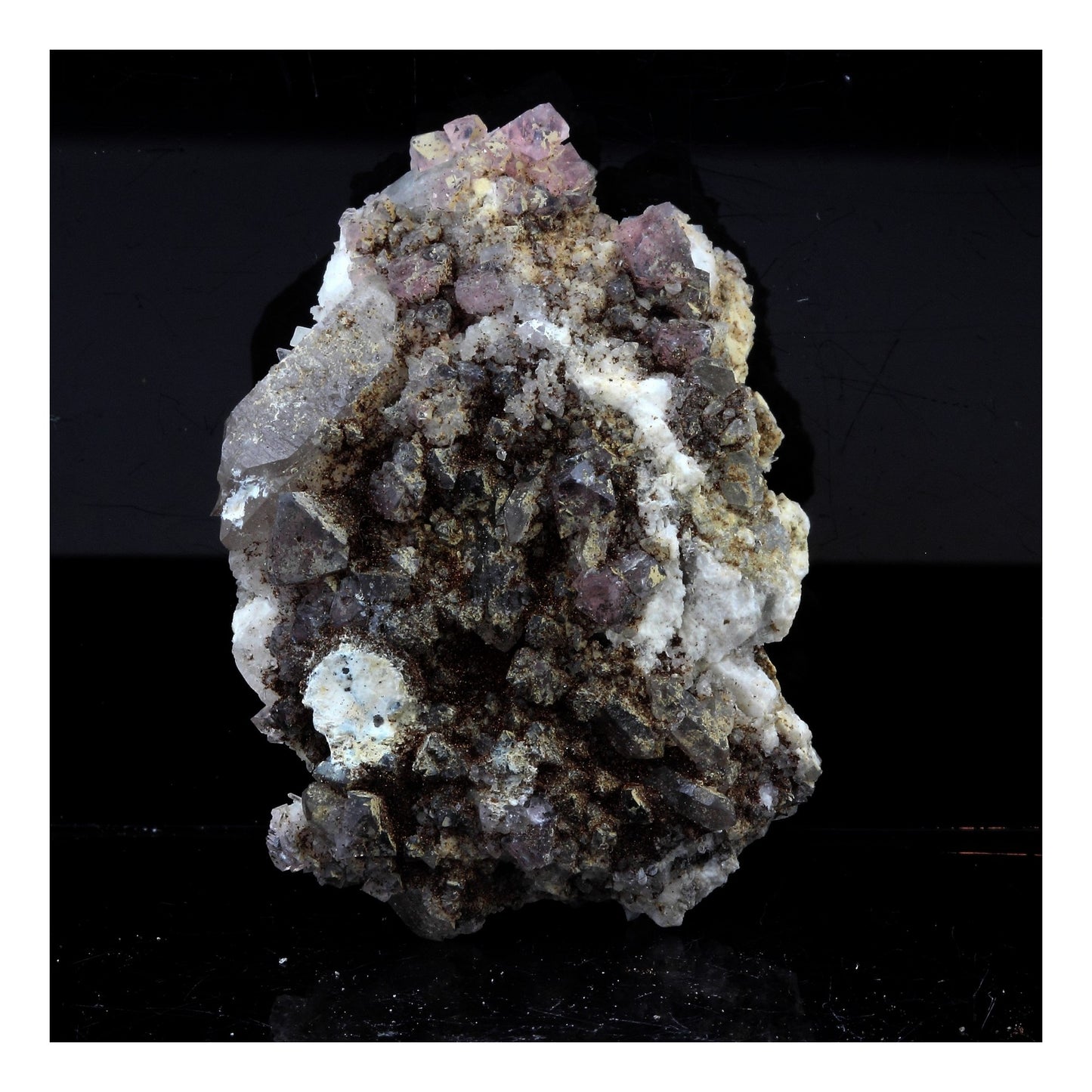 Fluorite + Quartz. 96.5 carats. Massif du Mont-Blanc, France