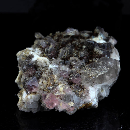 Fluorite + Quartz. 96.5 carats. Massif du Mont-Blanc, France