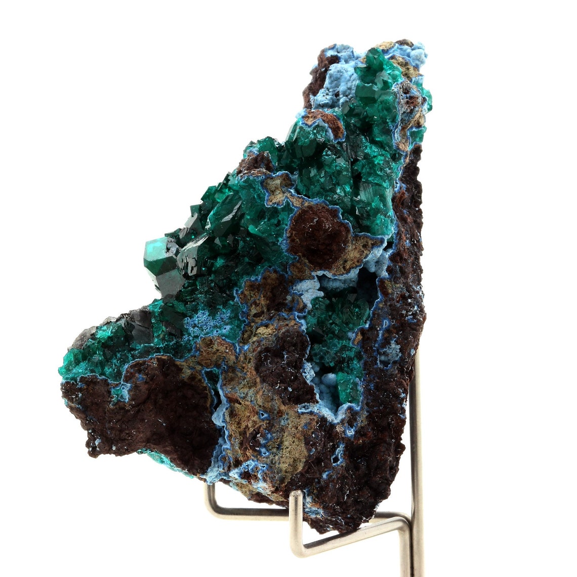 Dioptase. 324.5 carats. Pimbi hill, Mindouli, Congo