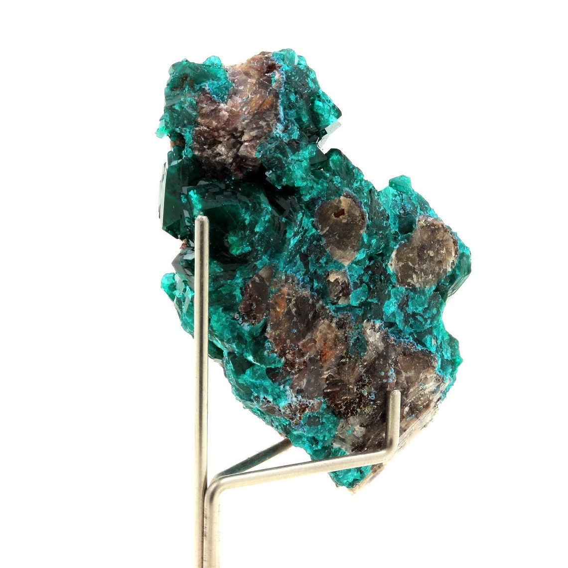 Dioptase. 199.5 carats. Pimbi hill, Mindouli, Congo
