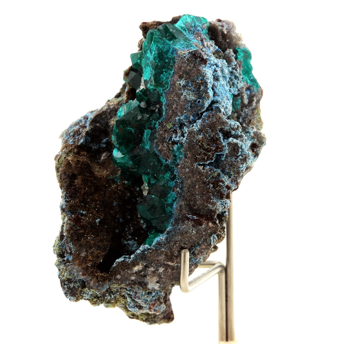 Dioptase. 261.5 carats. Pimbi hill, Mindouli, Congo