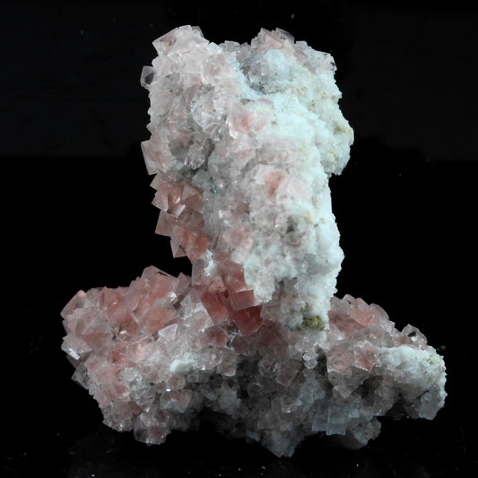 Fluorite. 84.0 carats. Massif du Mont-Blanc (Talèfre), France