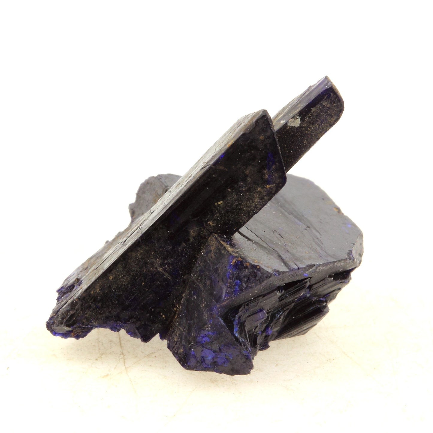 Azurite. 32.90 carats. Touissit, Jerada Province, Maroc