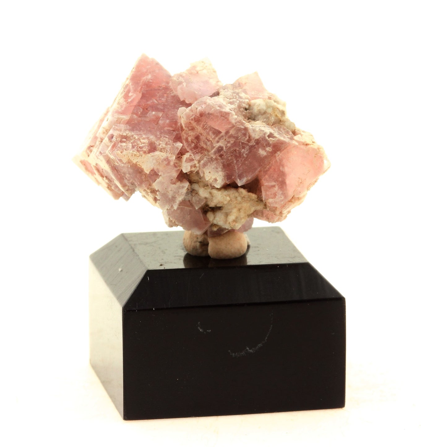 Fluorite. 77.90 carats. Massif du Mont-Blanc (Les Droites), France