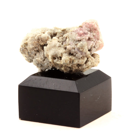 Fluorite. 75.0 carats. Massif du Mont-Blanc (Les Droites), France