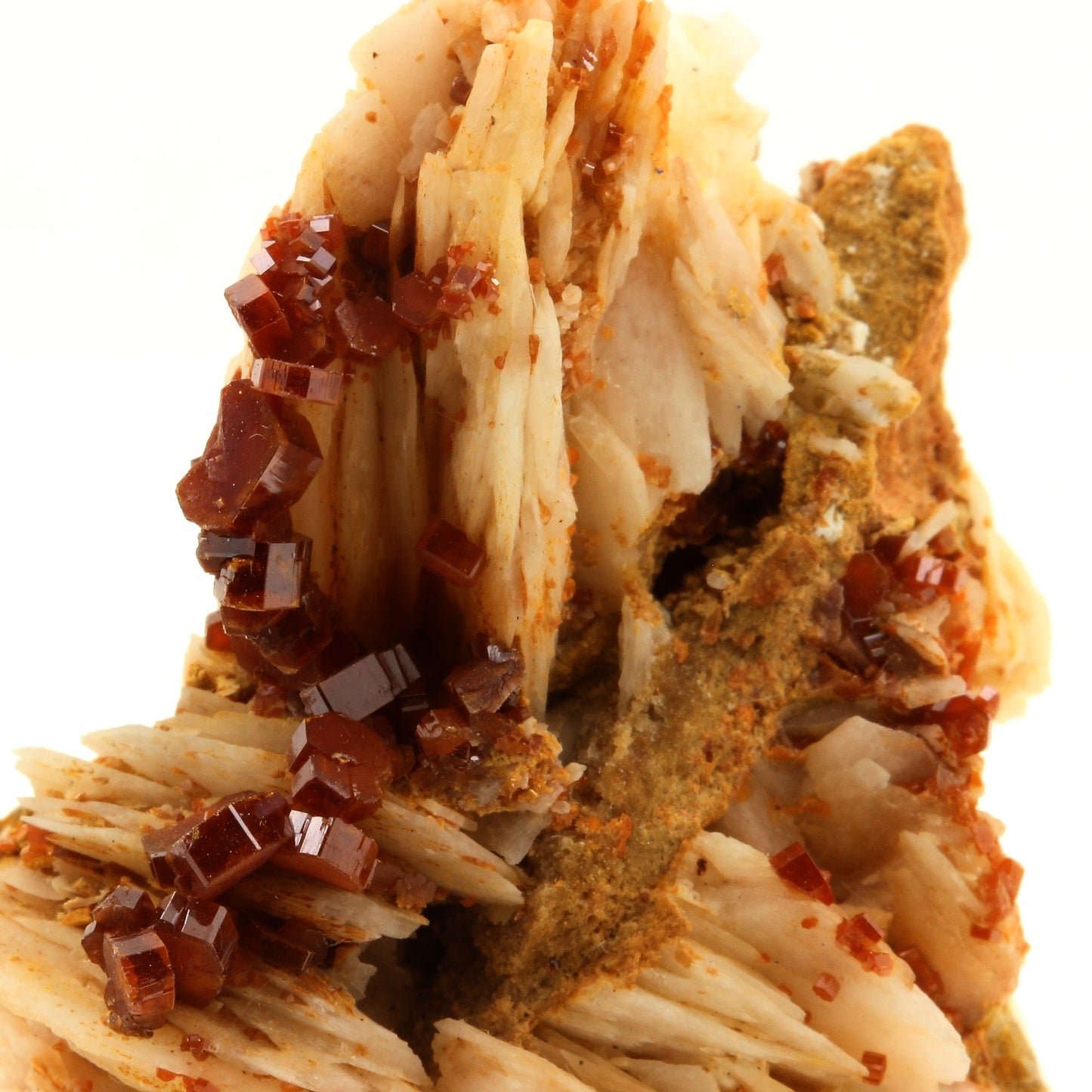 Vanadinite + Baryte. 453.25 carats. Mibladen Mining District, Midelt, Maroc