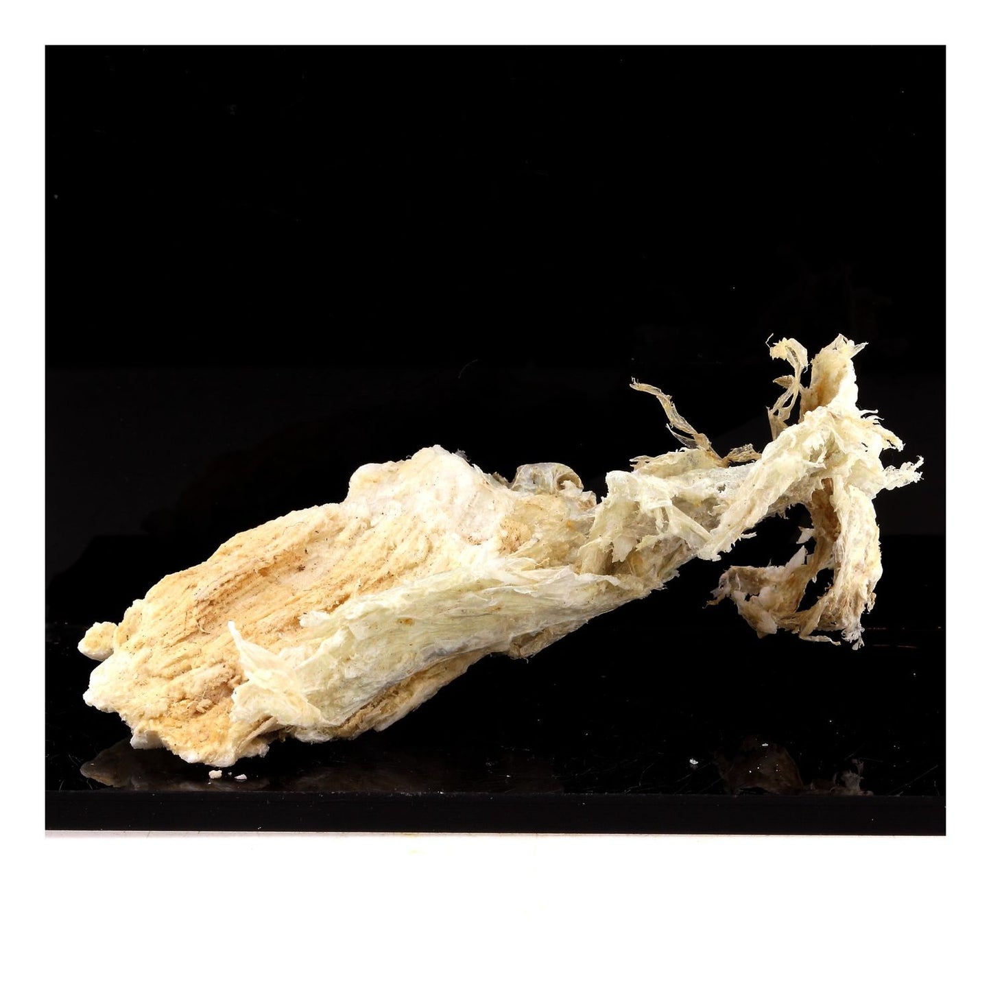 Rectorite sur Calcite 122.0 carats en provenance de La Table, La Rochette, Chambéry, Savoie, France