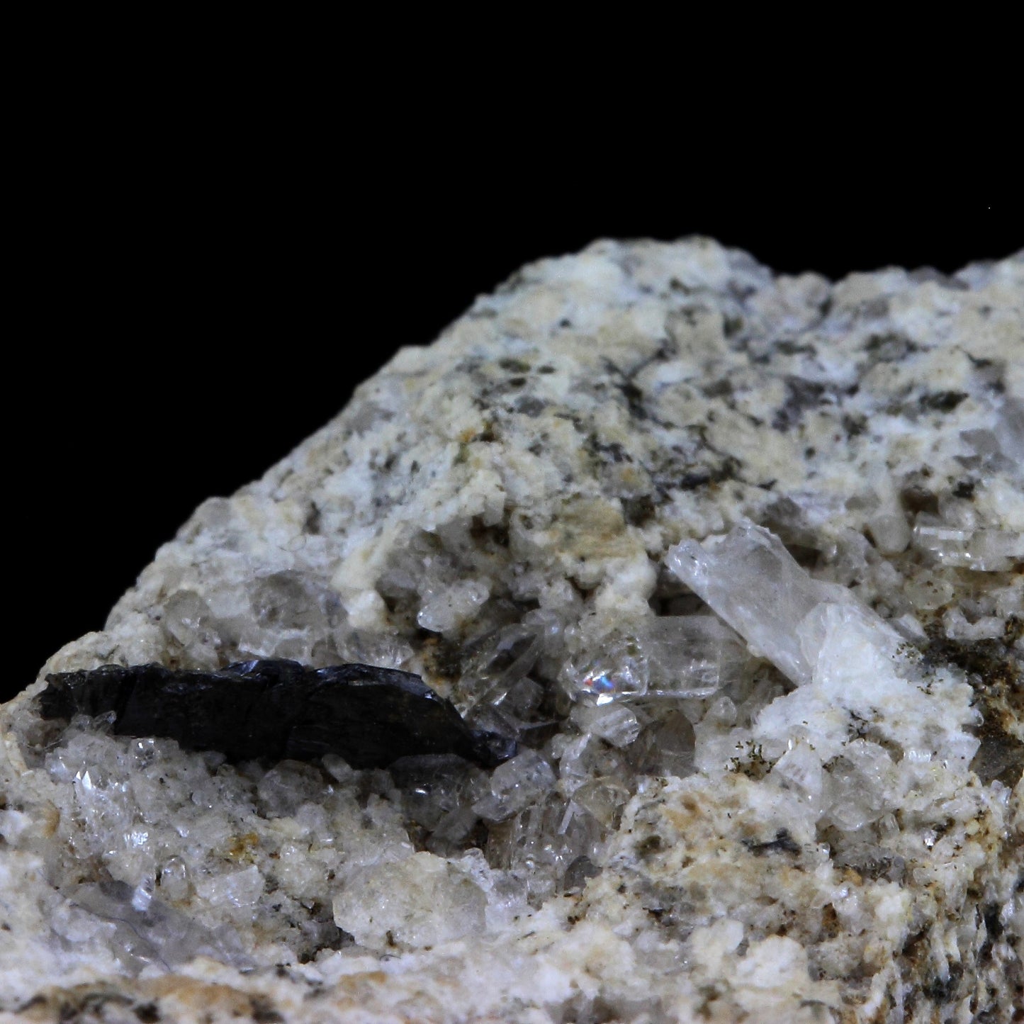 Brookite. 261.5 carats. Jarrier, Maurienne, Savoie, France