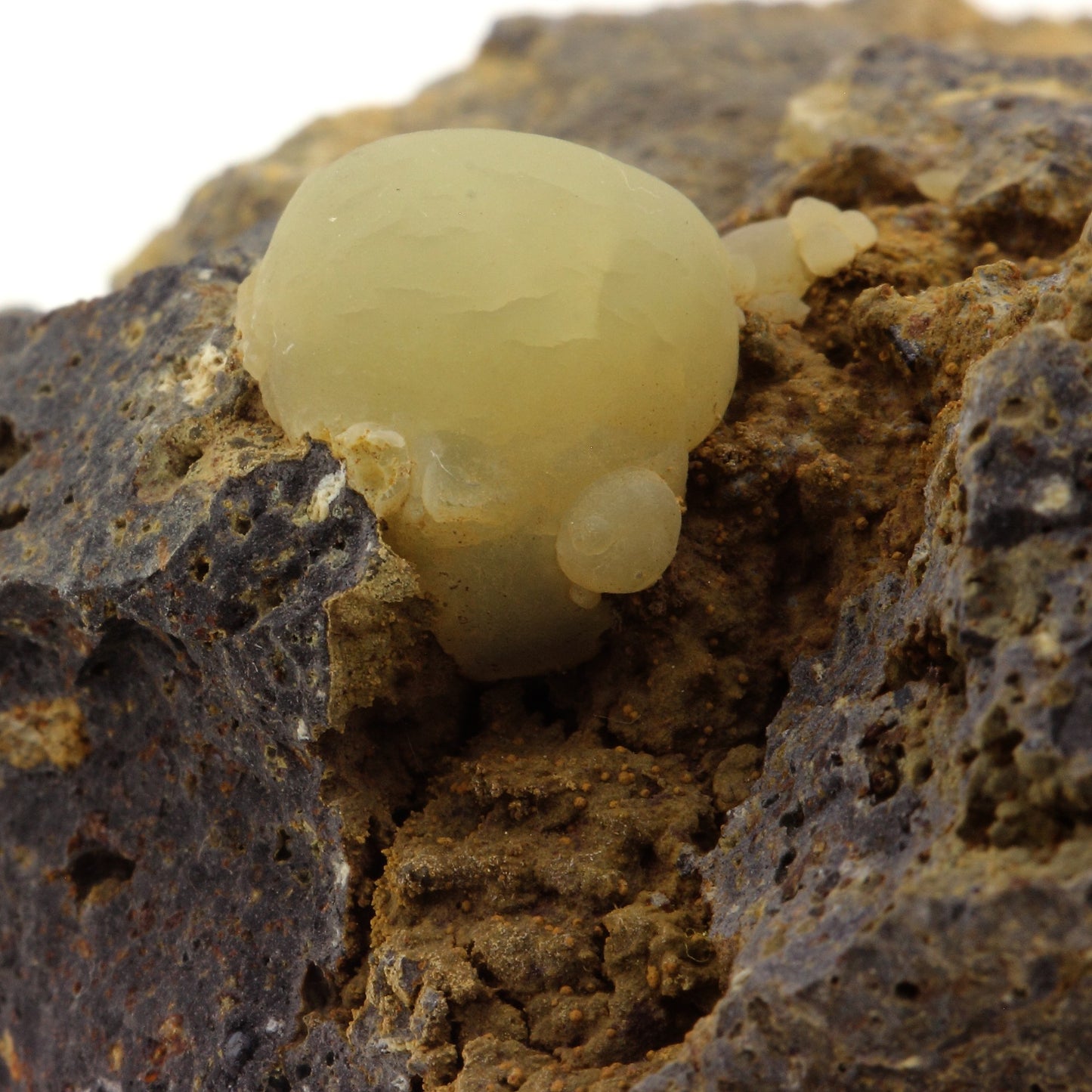 Calcite. 1837.5 carats. Curebourse, Vic-sur-Cère, Cantal, France
