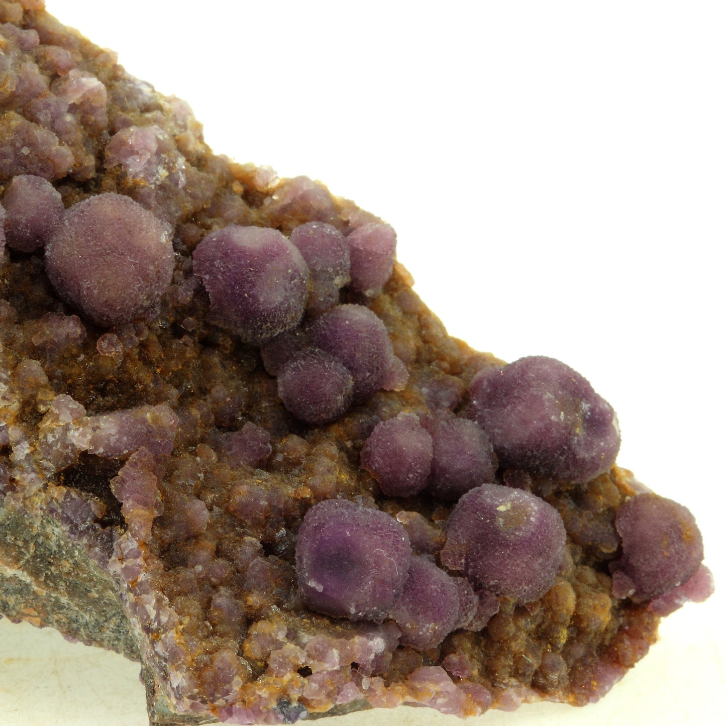Fluorite. 406.5 carats. Buxières-les-Mines, Allier, France