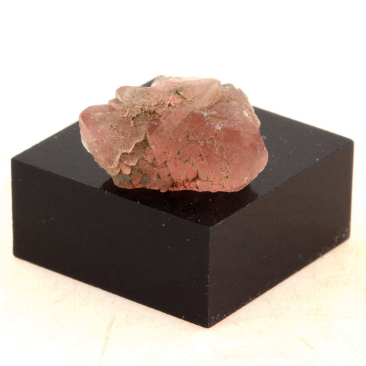 Fluorite mineral. 9.18 carats. Massif du Mont-Blanc, (Aiguille Verte), Chamonix, Haute-Savoie, Auvergne-Rhône-Alpes, France