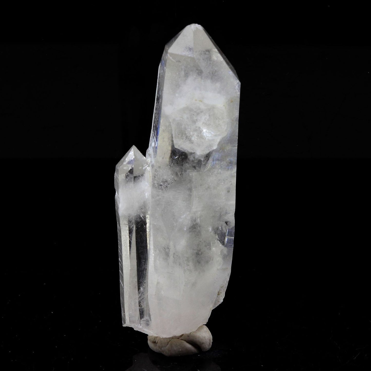 Quartz mineral. 71.23 carats. La Gardette Mine, Bourg d'Oisans, Isère, France