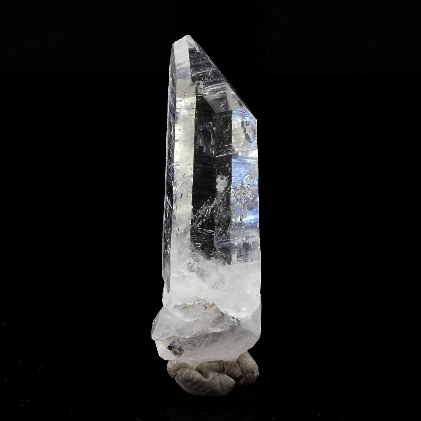 Quartz mineral. 18.56 carats. La Gardette Mine, Bourg d'Oisans, Isère, France