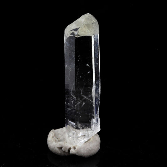 Quartz mineral. 6.86 carats. La Gardette Mine, Bourg d'Oisans, Isère, France