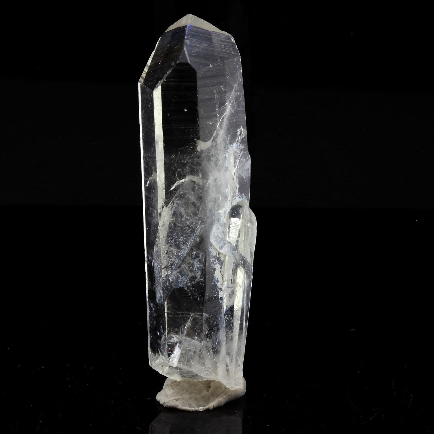 Quartz mineral. 55.10 carats. La Gardette Mine, Bourg d'Oisans, Isère, France