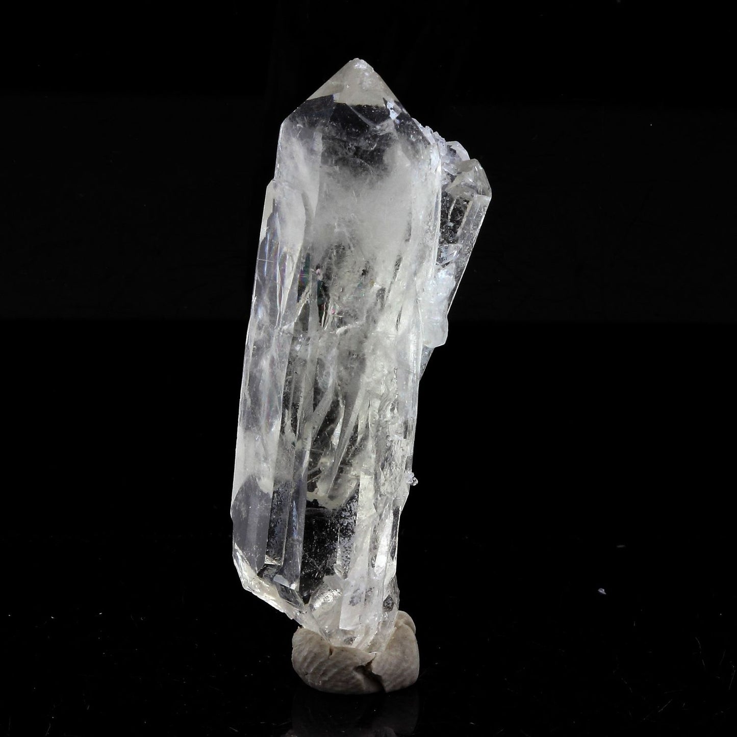 Quartz mineral. 43.61 carats. La Gardette Mine, Bourg d'Oisans, Isère, France