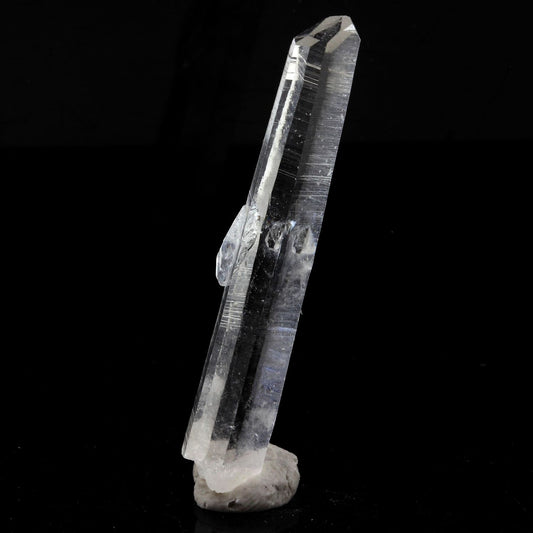 Quartz mineral. 12.51 carats. La Gardette Mine, Bourg d'Oisans, Isère, France