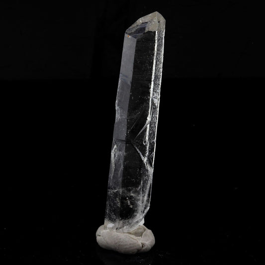 Quartz mineral. 13.20 carats. La Gardette Mine, Bourg d'Oisans, Isère, France