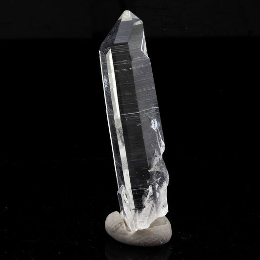 Quartz mineral. 12.09 carats. La Gardette Mine, Bourg d'Oisans, Isère, France