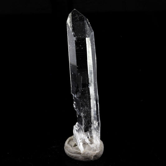 Quartz mineral. 7.47 carats. La Gardette Mine, Bourg d'Oisans, Isère, France