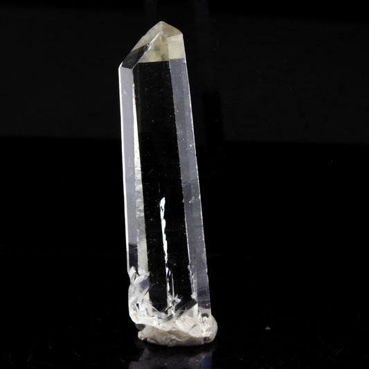 Quartz mineral. 32.03 carats. La Gardette Mine, Bourg d'Oisans, Isère, France