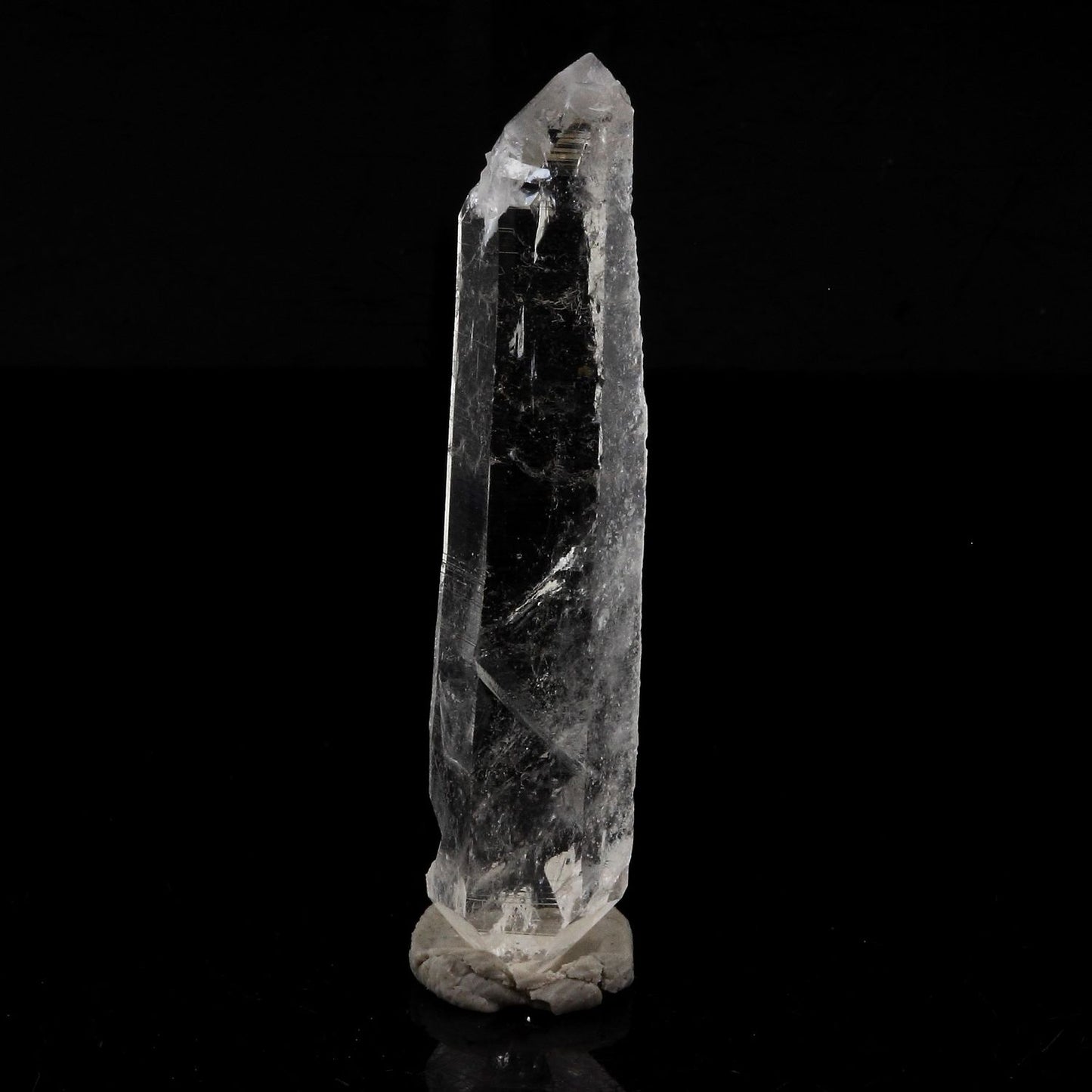 Quartz mineral biterminé. 19.04 carats. La Gardette Mine, Bourg d'Oisans, Isère, France